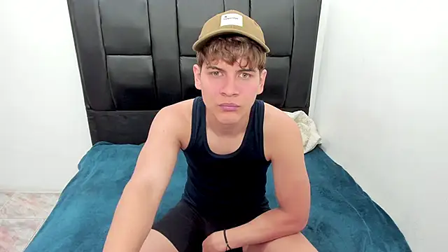 Javierdisousa online show from 10/27/25, 04:19