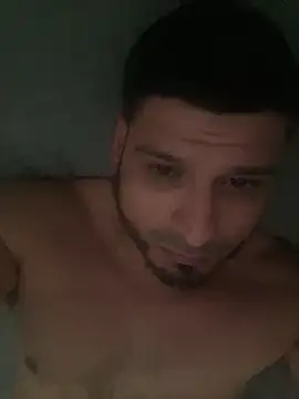 Snapshot of Insaneskillzz69 chatting on 03/18/26, 10:43 Insaneskillzz69 online show from 03/18/26, 10:43