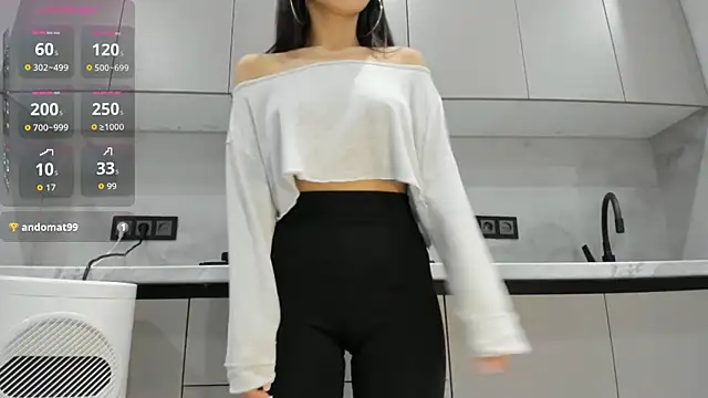 Mia Meow  online show from 10/29/25, 09:03