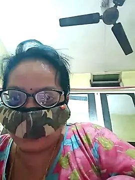 heenage online show from 11/01/25, 06:02