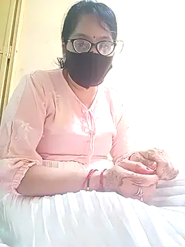 Snapshot of heenage chatting on 09/26/25, 07:48 heenage online show from 09/26/25, 07:48