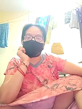 Snapshot of heenage chatting on 10/04/25, 06:15 heenage online show from 10/04/25, 06:15