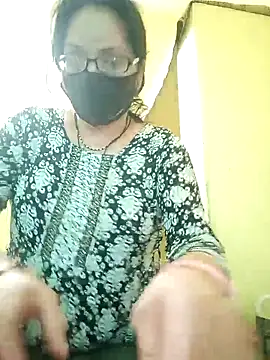 Snapshot of heenage chatting on 02/25/25, 12:38 heenage online show from 02/25/25, 12:38