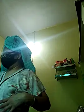 heenage online show from 03/30/26, 02:46