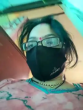 Snapshot of heenage chatting on 02/21/25, 04:29 heenage online show from 02/21/25, 04:29