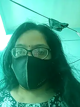 Snapshot of heenage chatting on 10/10/25, 09:43 heenage online show from 10/10/25, 09:43