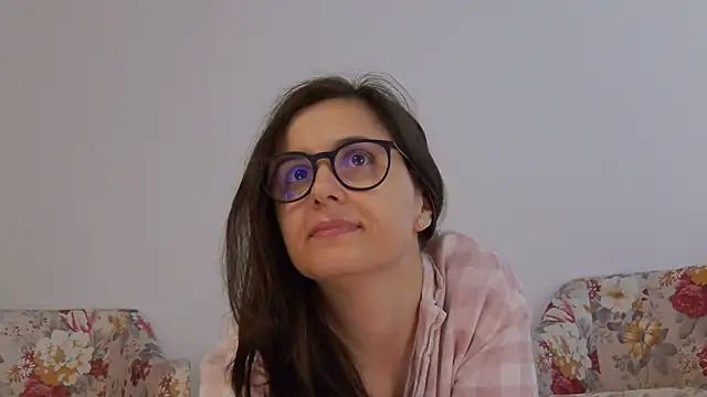 SophieeRain online show from 10/10/25, 01:01