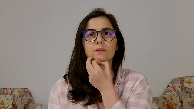 SophieeRain online show from 09/26/25, 06:15