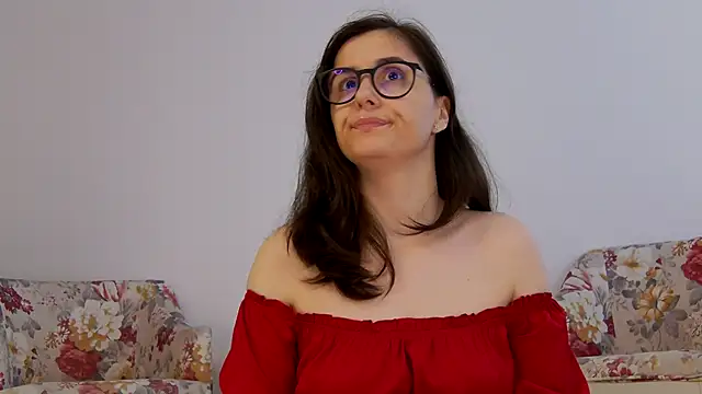 SophieeRain online show from 09/28/25, 12:01