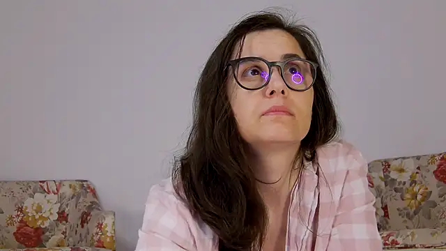 SophieeRain online show from 09/30/25, 05:08