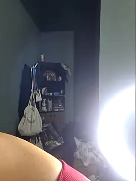 luuhcat09 online show from 11/13/25, 01:09