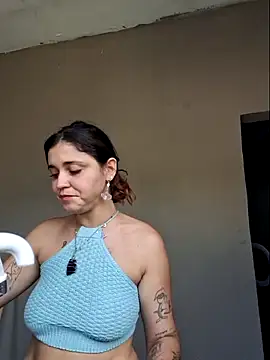 luuhcat09 online show from 11/10/25, 04:34