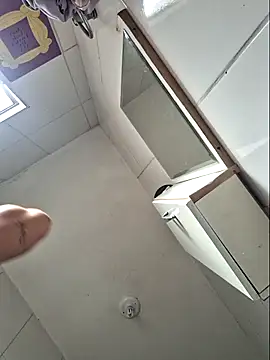 luuhcat09 online show from 11/20/25, 10:38