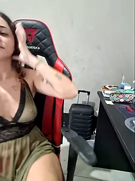 luuhcat09 online show from 04/17/26, 11:57