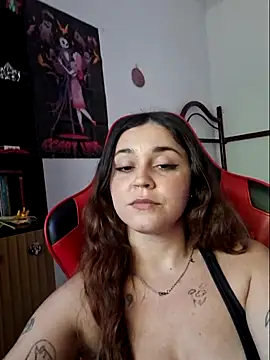 luuhcat09 online show from 09/26/25, 06:04