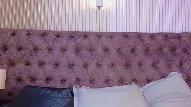 EMILYY FOXY online show from 09/13/25, 08:09