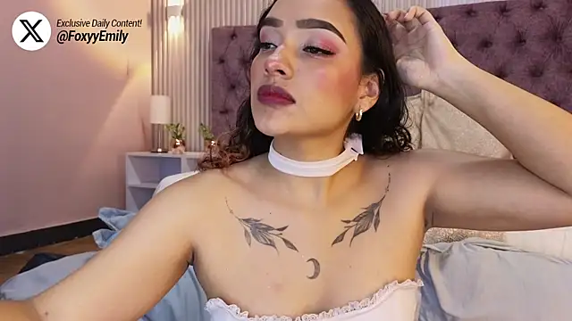 EMILYY FOXY online show from 10/10/25, 08:42