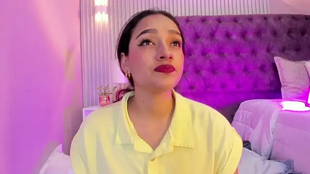 EMILYY FOXY online show from 03/21/25, 07:46