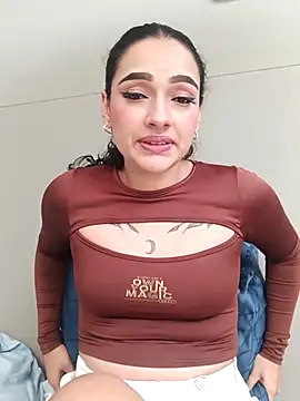 EMILYY FOXY online show from 11/22/25, 07:13