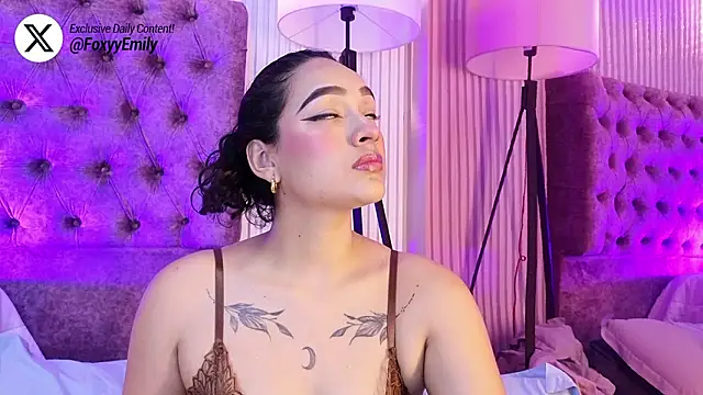 EMILYY FOXY online show from 02/05/26, 07:10