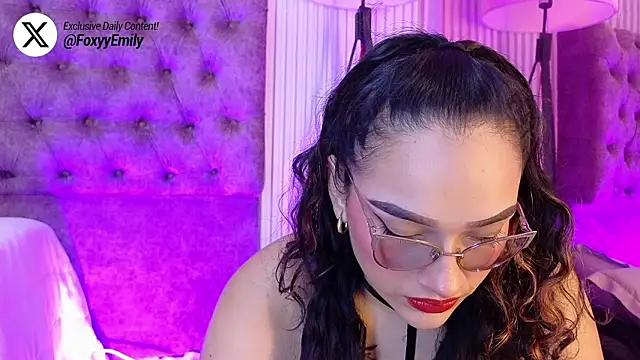 EMILYY FOXY online show from 02/03/26, 07:08