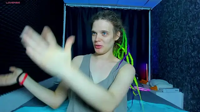 Snapshot of KIKI_Krash chatting on 01/16/26, 10:19 KIKI Krash online show from 01/16/26, 10:19