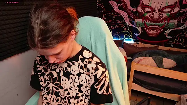 KIKI Krash online show from 03/06/26, 10:32