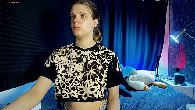 KIKI Krash online show from 03/08/26, 10:07