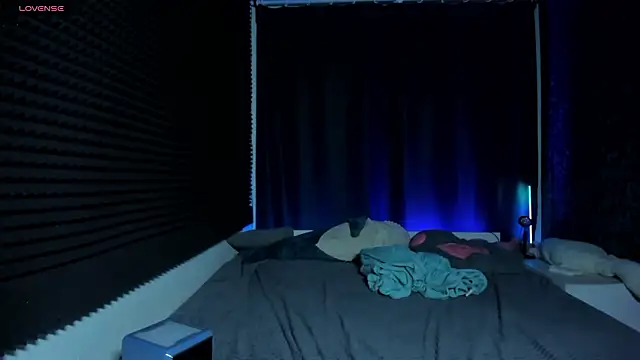 Snapshot of KIKI_Krash chatting on 01/31/26, 07:12 KIKI Krash online show from 01/31/26, 07:12