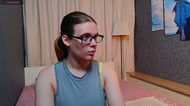 KIKI Krash online show from 06/04/26, 03:28