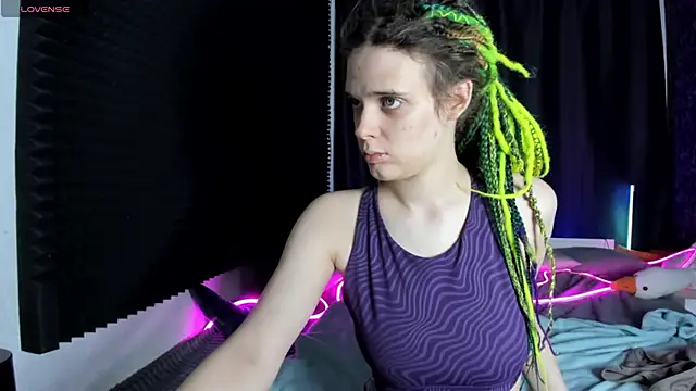 KIKI Krash online show from 12/20/25, 10:40