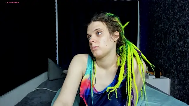 Snapshot of KIKI_Krash chatting on 01/10/26, 11:05 KIKI Krash online show from 01/10/26, 11:05