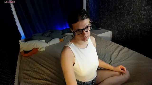 KIKI Krash online show from 04/04/26, 10:55