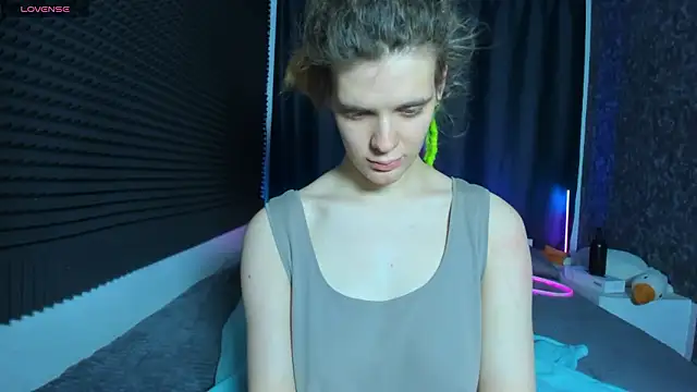 Snapshot of KIKI_Krash chatting on 01/18/26, 11:02 KIKI Krash online show from 01/18/26, 11:02