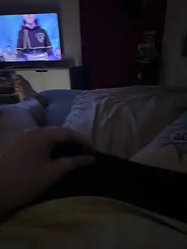 Snapshot of cbbzcx chatting on 04/16/26, 12:33 cbbzcx online show from 04/16/26, 12:33