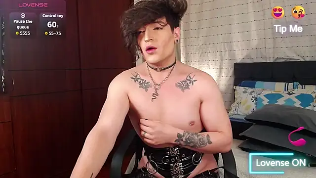 Hornymoan online show from 11/05/25, 10:57