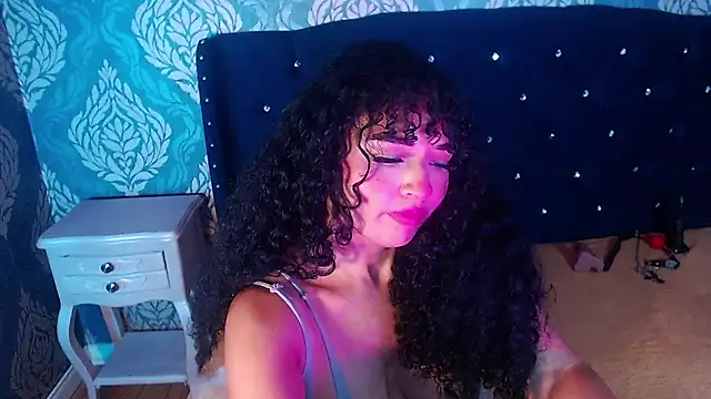 Sofiacowperx online show from 01/16/26, 12:14