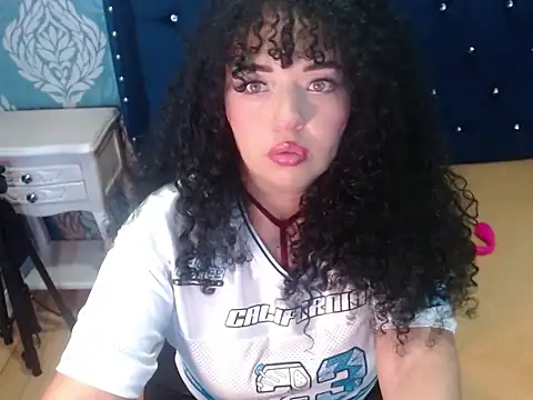 Sofiacowperx online show from 03/12/26, 04:00