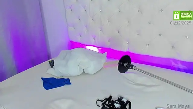  SaraMaya online show from 01/12/25, 10:33