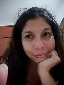 Snapshot of Carliina_Soussa chatting on 03/17/25, 02:30 Carliina Soussa online show from 03/17/25, 02:30