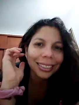 Snapshot of Carliina_Soussa chatting on 02/25/25, 02:36 Carliina Soussa online show from 02/25/25, 02:36