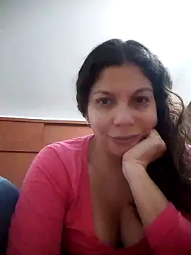 Snapshot of Carliina_Soussa chatting on 02/27/25, 10:53 Carliina Soussa online show from 02/27/25, 10:53