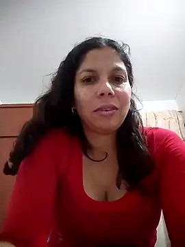 Snapshot of Carliina_Soussa chatting on 03/10/25, 11:38 Carliina Soussa online show from 03/10/25, 11:38
