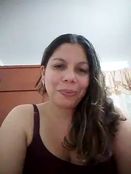 Snapshot of Carliina_Soussa chatting on 09/25/25, 10:27 Carliina Soussa online show from 09/25/25, 10:27
