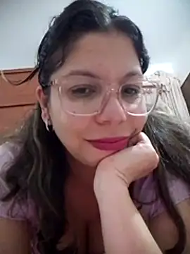 Snapshot of Carliina_Soussa chatting on 04/06/26, 11:39 Carliina Soussa online show from 04/06/26, 11:39