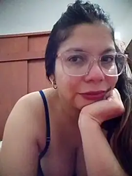 Snapshot of Carliina_Soussa chatting on 06/08/26, 01:39 Carliina Soussa online show from 06/08/26, 01:39
