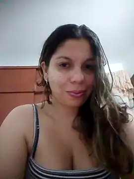 Snapshot of Carliina_Soussa chatting on 09/27/25, 10:49 Carliina Soussa online show from 09/27/25, 10:49