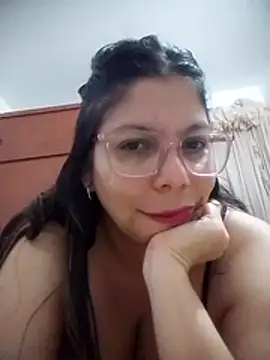 Snapshot of Carliina_Soussa chatting on 04/10/26, 11:23 Carliina Soussa online show from 04/10/26, 11:23