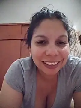 Snapshot of Carliina_Soussa chatting on 06/27/26, 11:55 Carliina Soussa online show from 06/27/26, 11:55