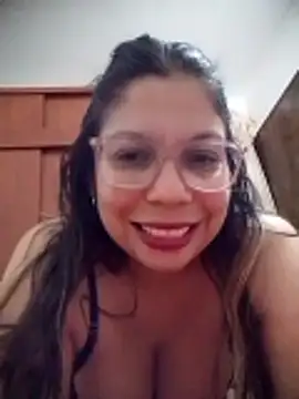 Snapshot of Carliina_Soussa chatting on 06/08/26, 12:05 Carliina Soussa online show from 06/08/26, 12:05